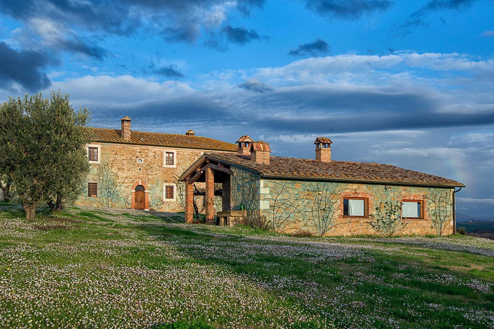 Agriturismo Le Sorbelle D'Orcia Con Piscina Pienza Exterior foto