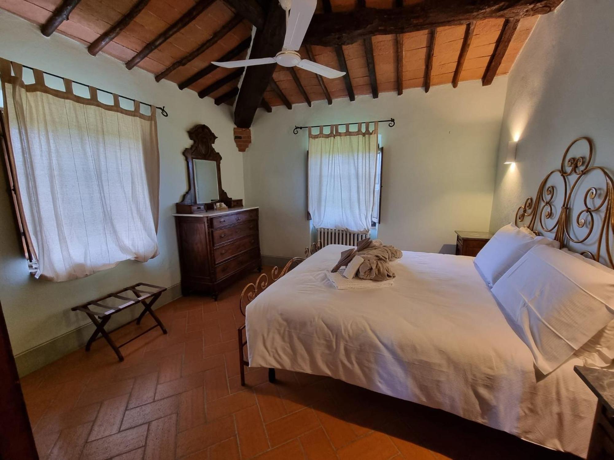 Agriturismo Le Sorbelle D'Orcia Con Piscina Pienza Exterior foto